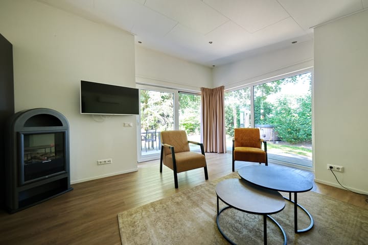 Vrijstaande woning te koop: Roekelseweg 48R10, Wekerom