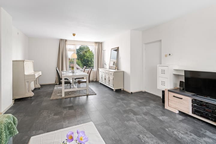 Appartement te koop: Doctor Schaepmanlaan 27, Roosendaal