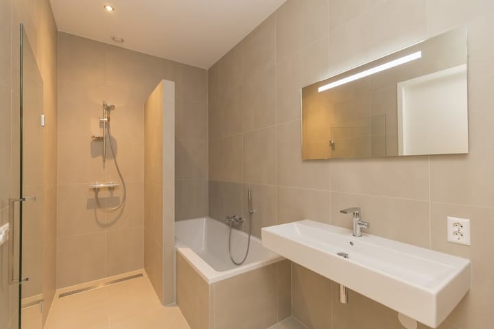 Appartement te huur: Peter Schatstraat 79, Amsterdam