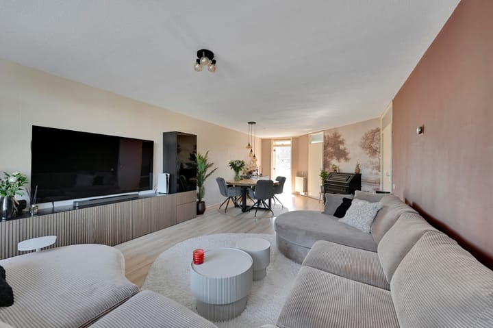 Appartement te koop: Ruimtebaan 102, Zoetermeer