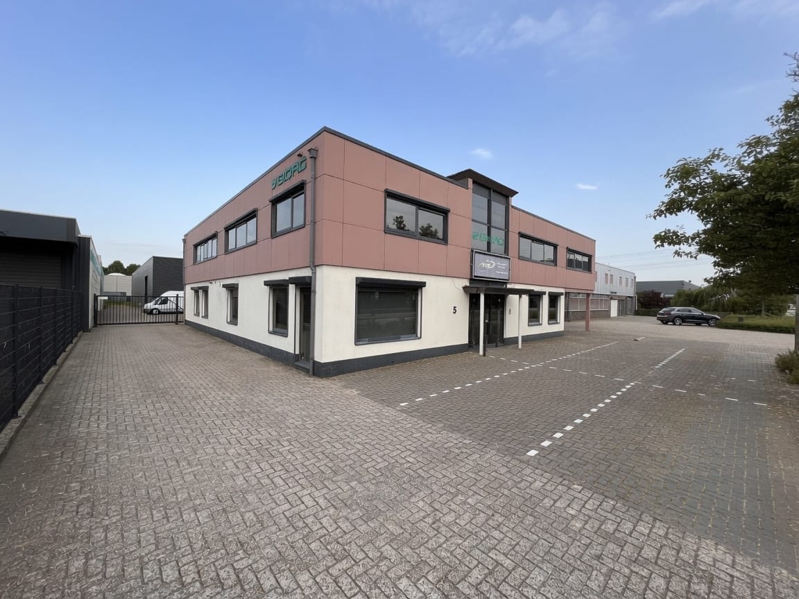 View photo 5 of Celsiusstraat 5