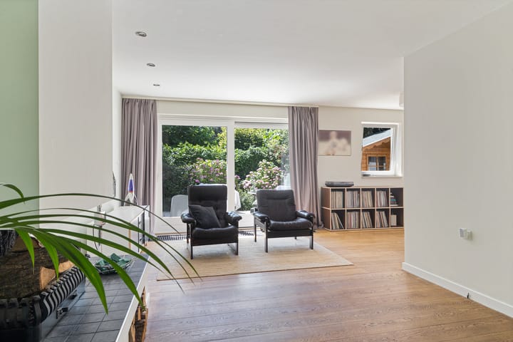 Vrijstaande woning te koop: Julianaweg 22, Zandvoort