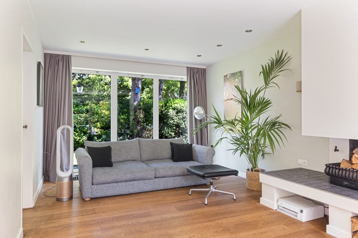 Vrijstaande woning te koop: Julianaweg 22, Zandvoort