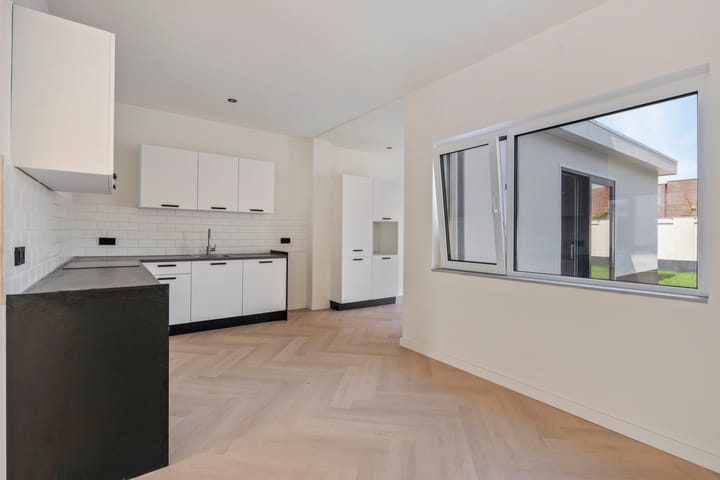 Tussenwoning te koop: Langstraat 18, Venray