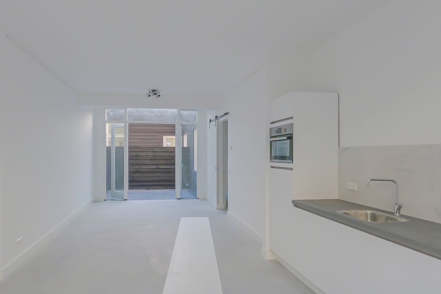 Photo 4 of Dokter De Liefdestraat 16