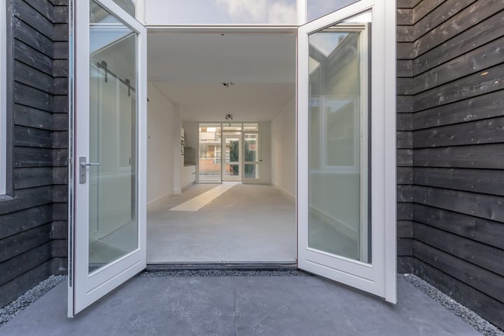 Appartement te huur: Dokter De Liefdestraat 16, Haarlem