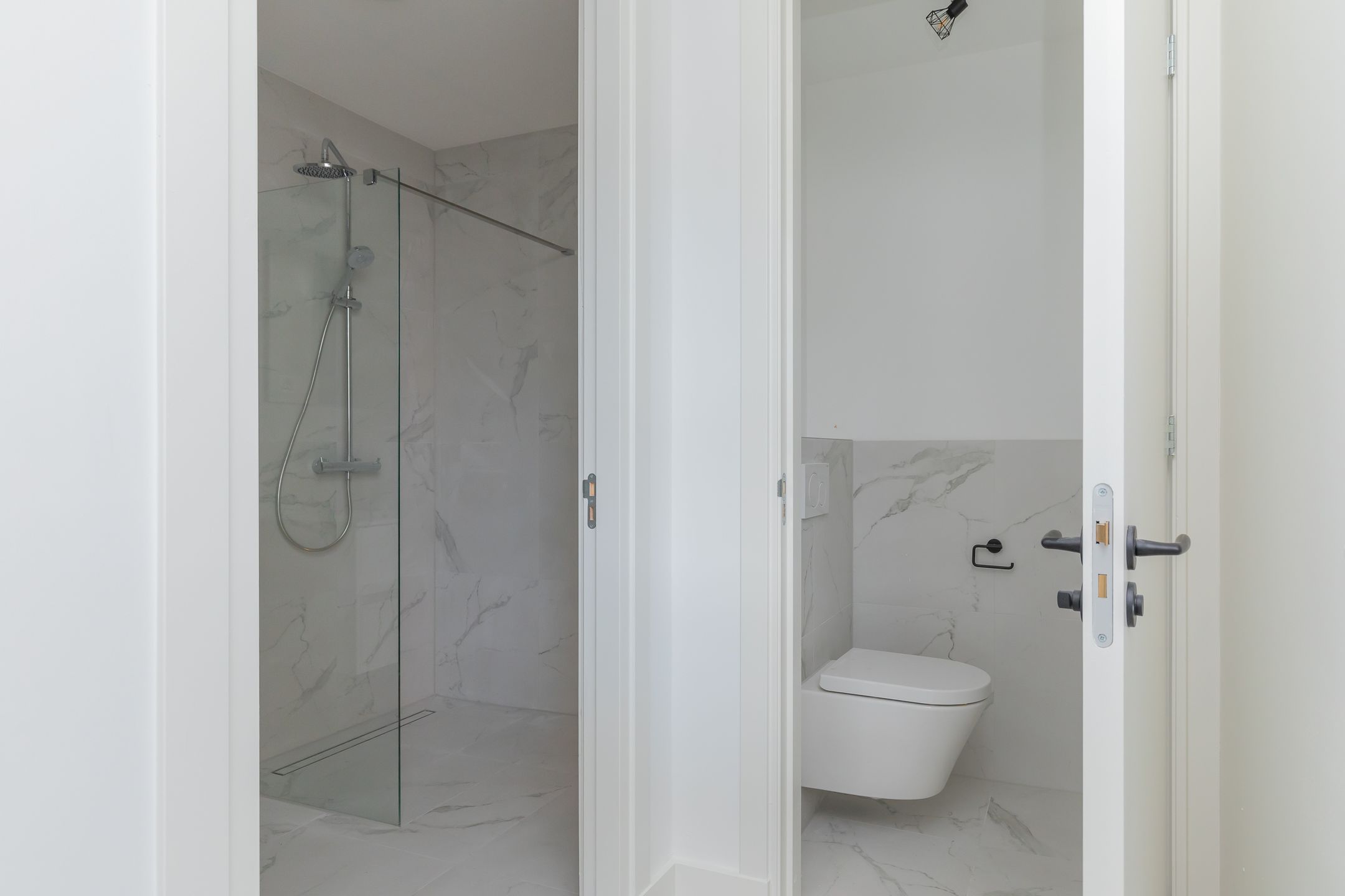 Photo 9 of Dokter De Liefdestraat 16