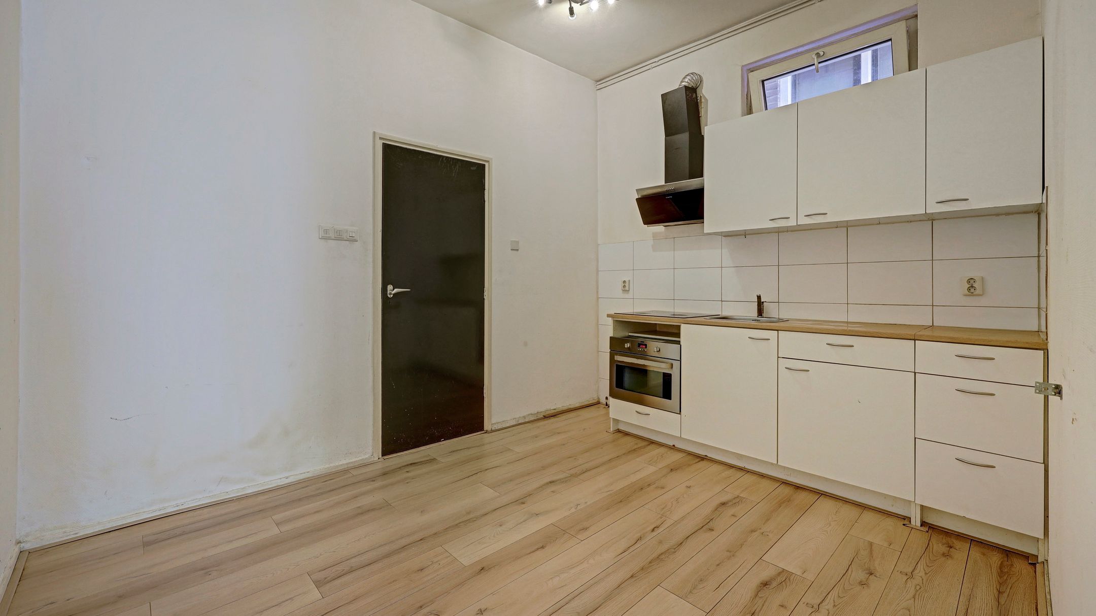 Photo 6 of Bornsestraat 64