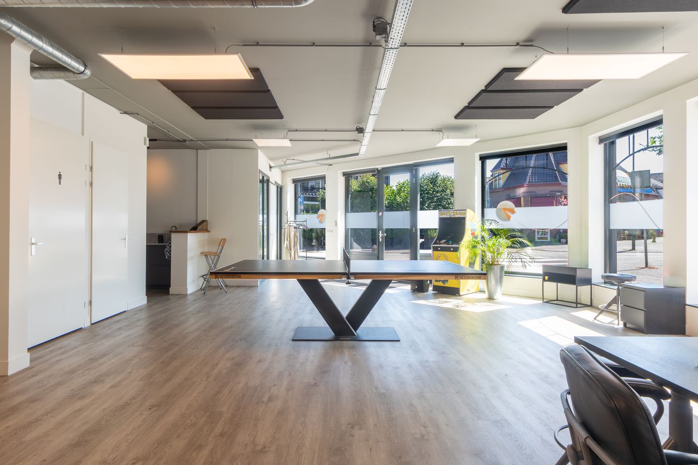 Bekijk foto 4 van Nieuw Baarnstraat 1
