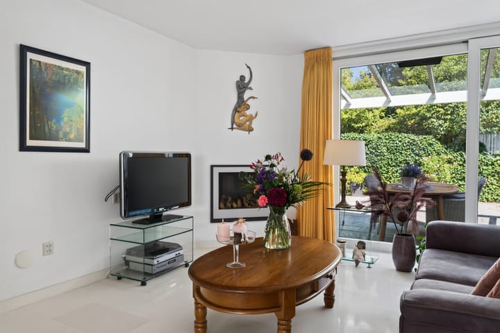 Tussenwoning te koop: Jachterf 14, Vught