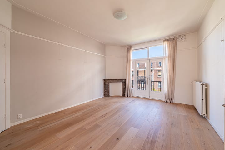 Appartement te huur: Roelof Hartplein 9-3, Amsterdam