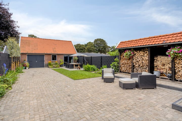 Vrijstaande woning te koop: Zuiderdiep 141, 2E Exloërmond