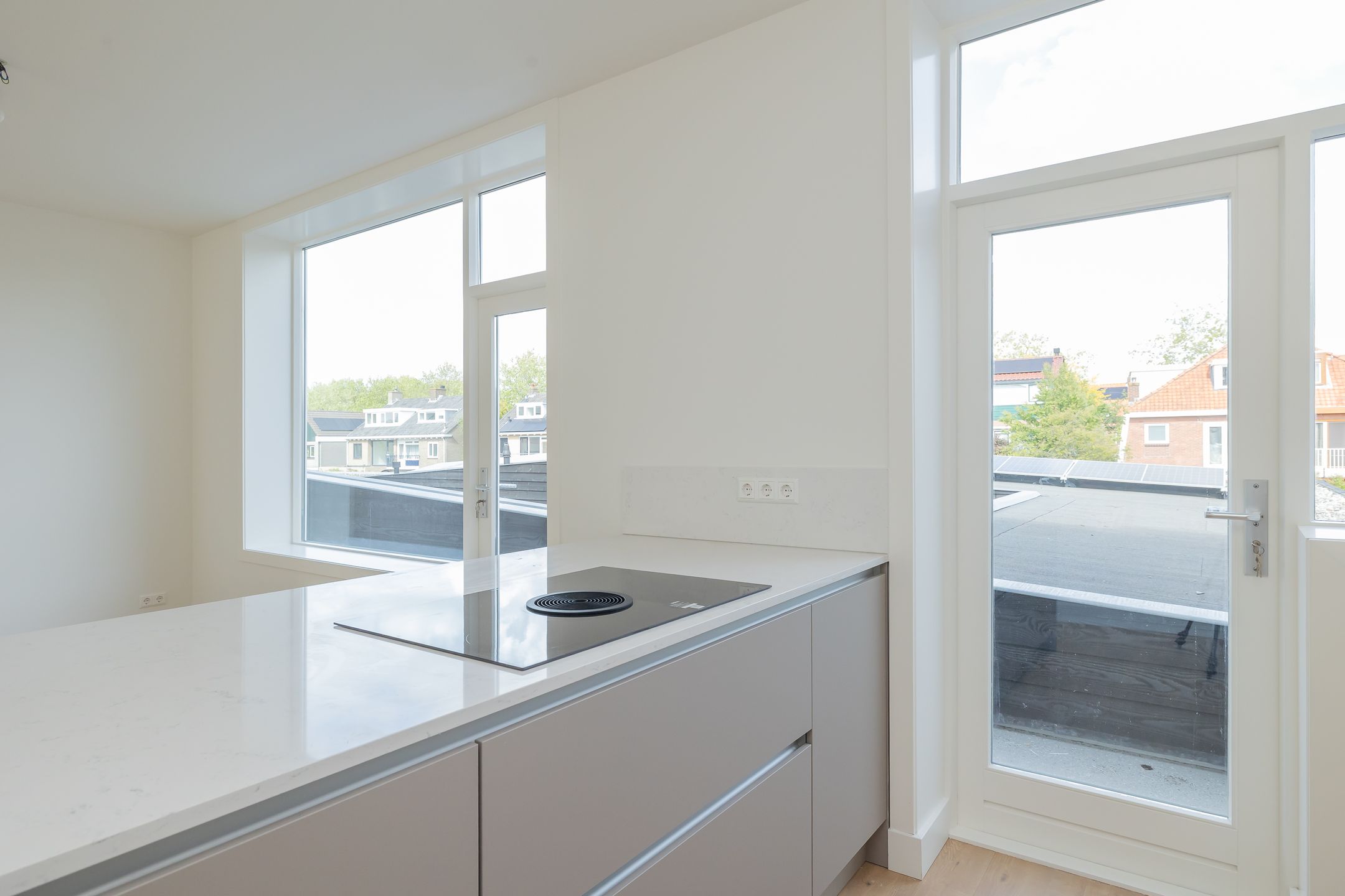 Photo 9 of Dokter De Liefdestraat 12