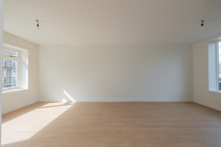 Photo 3 of Dokter De Liefdestraat 12