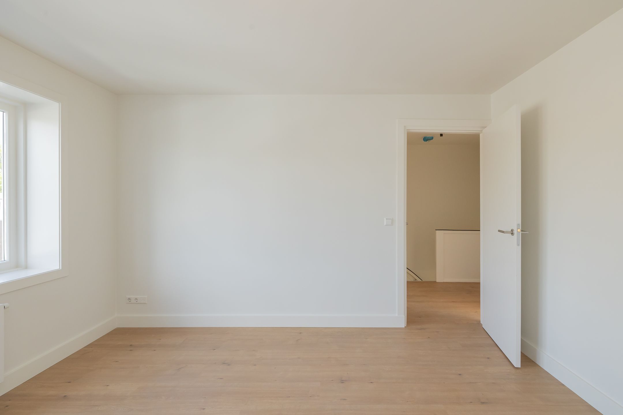Photo 33 of Dokter De Liefdestraat 12