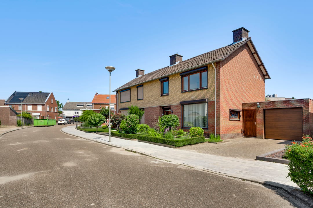 Photo 47 of Burg. van Udenstraat 3-B