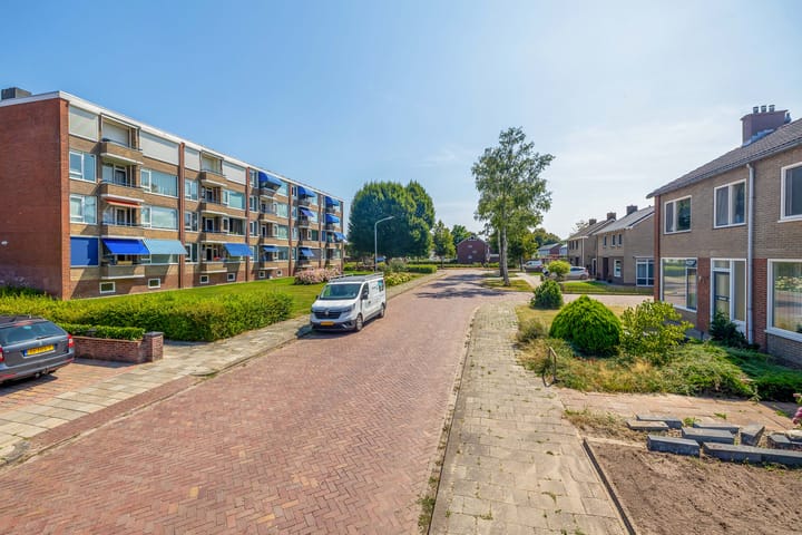 Tussenwoning te koop: Meierijlaan 11, Stadskanaal