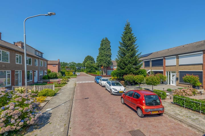 Tussenwoning te koop: Meierijlaan 11, Stadskanaal