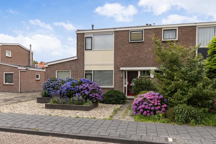 Photo 3 of Harmen van Swinderenstraat 15