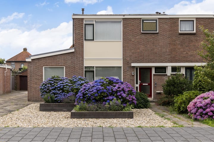 Photo 4 of Harmen van Swinderenstraat 15