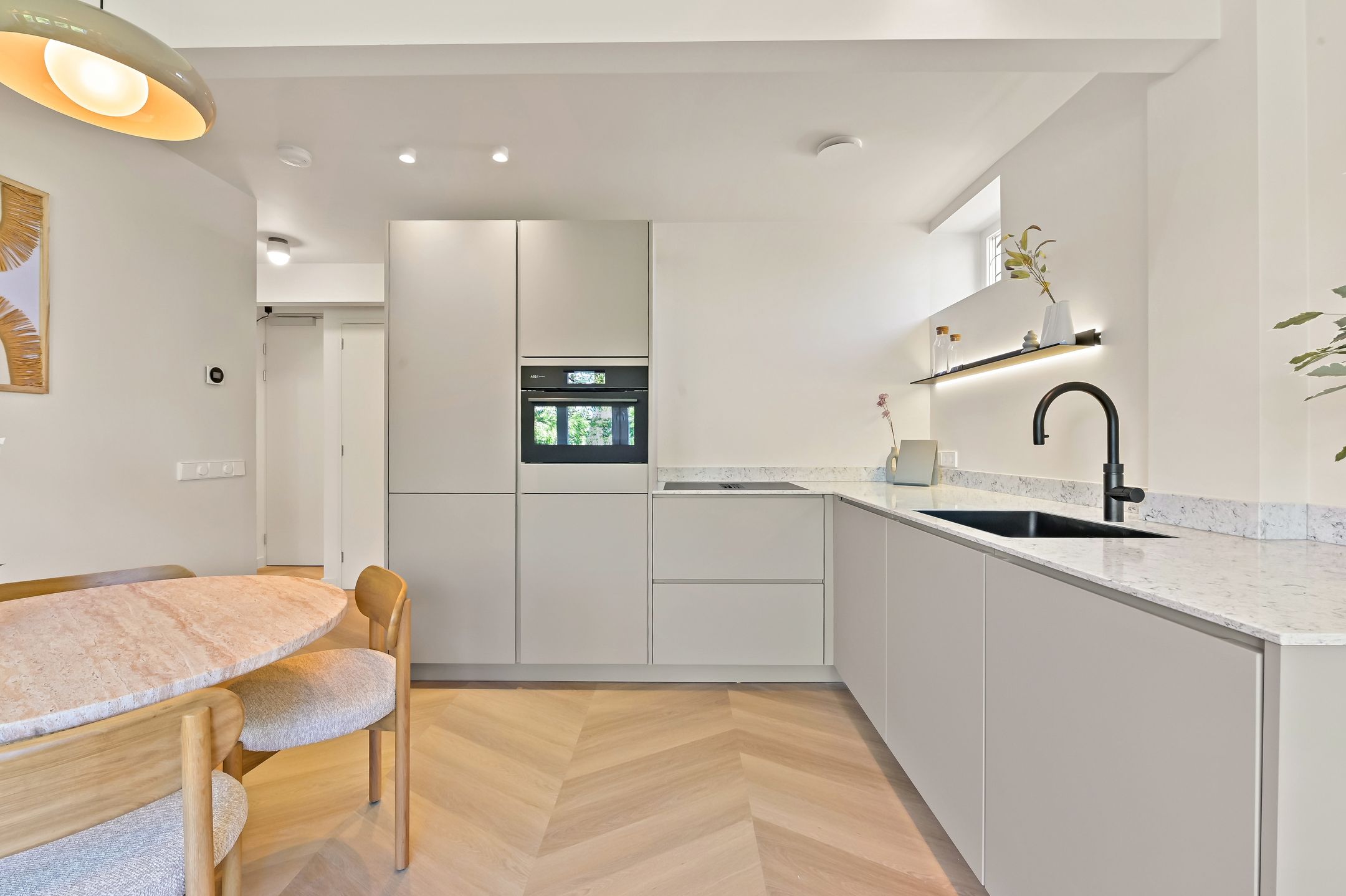 Photo 18 of Jan van Nassaustraat 16-G