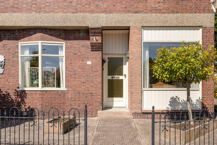 Vrijstaande woning te koop: Beneden Oosterdiep 219, Veendam