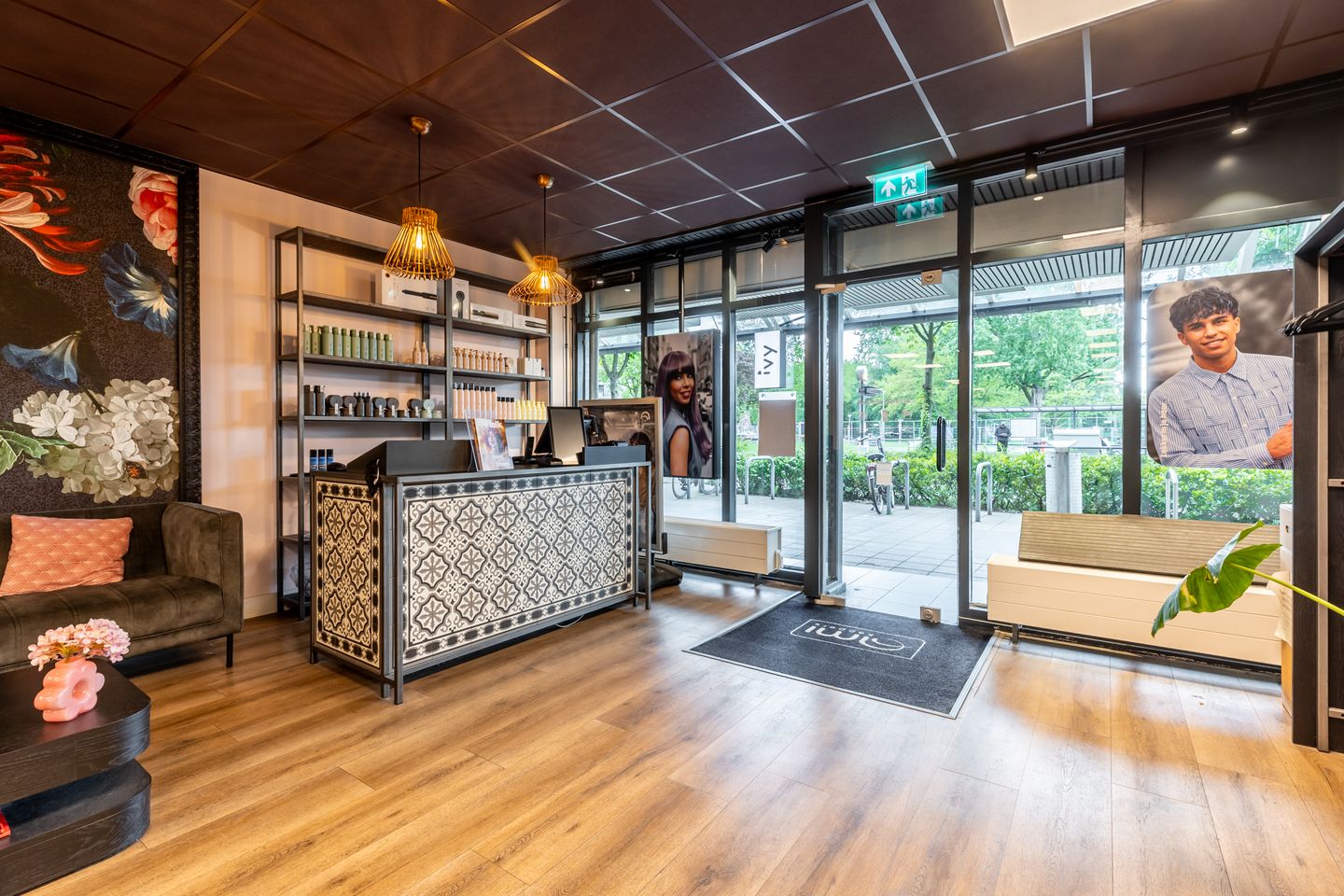 View photo 5 of Hof van Spaland 43