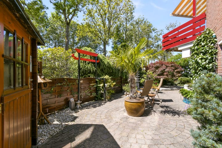 Appartement te koop: De Esdoorn 33, Rhoon