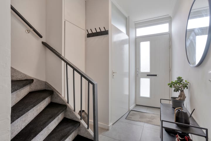 Hoekwoning te koop: Piet Heinstraat 2, Zevenaar