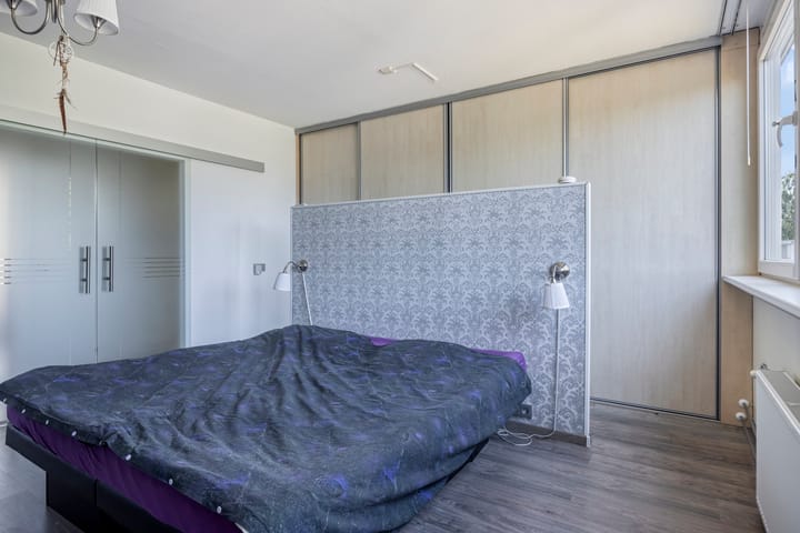 Tussenwoning te koop: Kasteel Hillenraedtstraat 53, Roermond