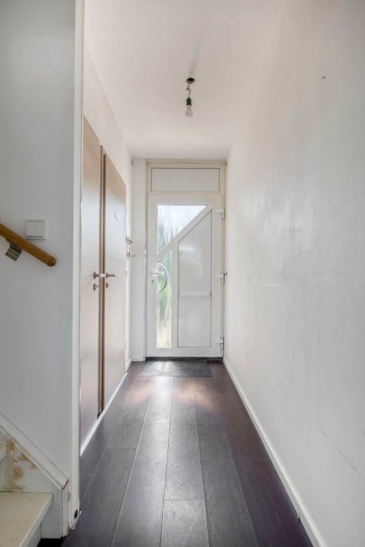 Tussenwoning te koop: Kasteel Hillenraedtstraat 53, Roermond