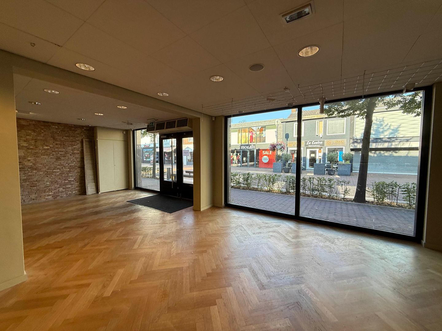 View photo 2 of Stationsstraat 51
