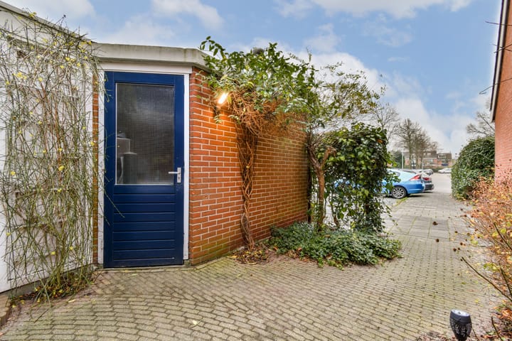 Hoekwoning te koop: Lindholm 255, Hoofddorp