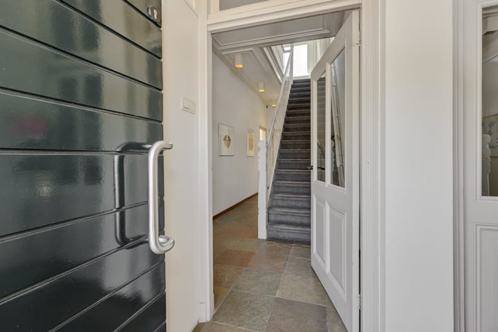 Tussenwoning te koop: Kanaaldijk N.W. 89, Helmond