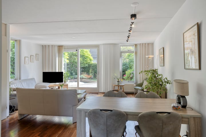 Hoekwoning te koop: Joke Smitstraat 48, Deventer