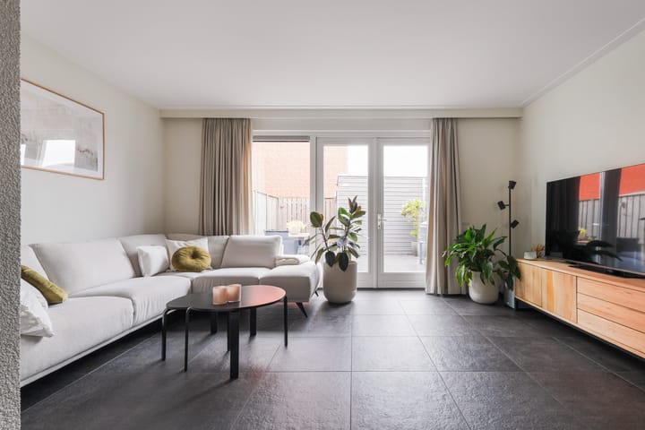 Tussenwoning te koop: Sint Pieterspark 127, Tilburg