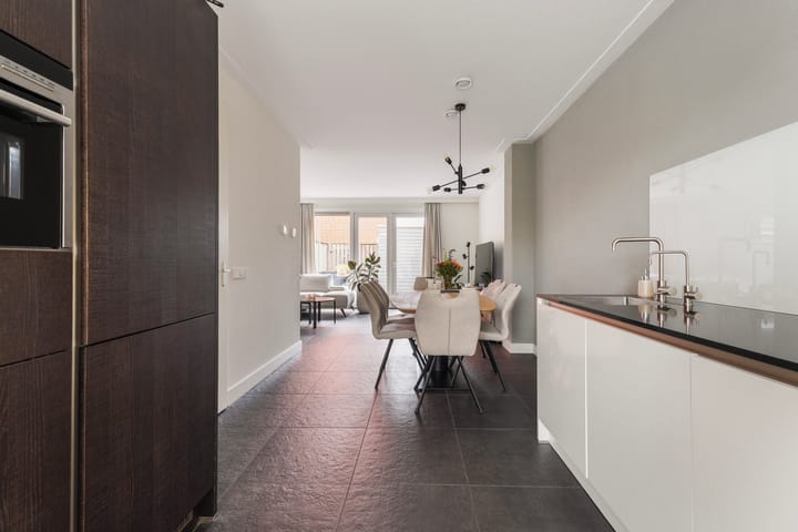Tussenwoning te koop: Sint Pieterspark 127, Tilburg