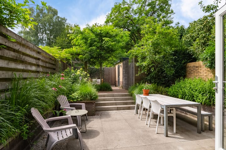 Tussenwoning te koop: Want 75, Huizen