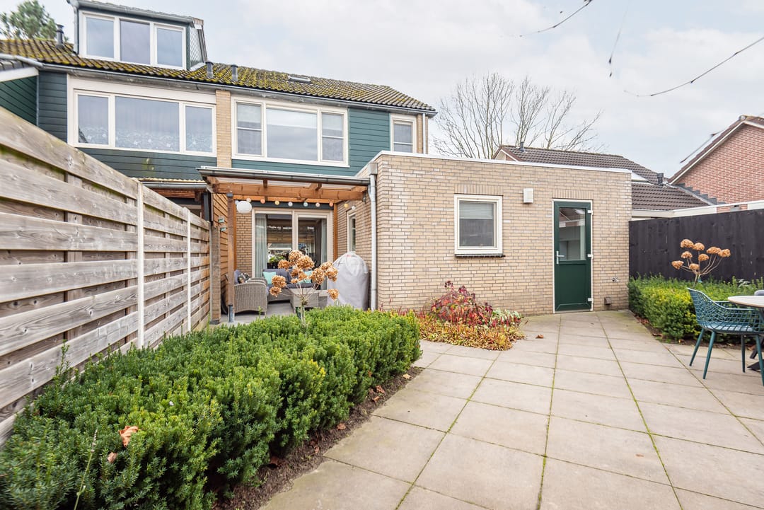 Foto 43 van Spoorstraat 17