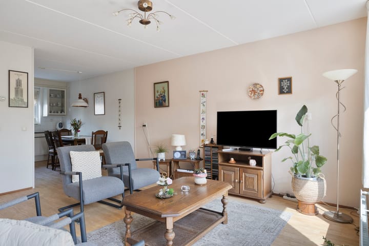 Tussenwoning te koop: Het Kasteel 234, Apeldoorn