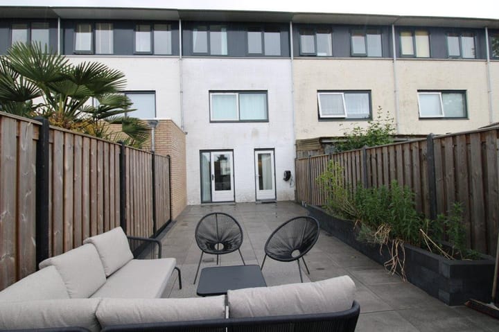 Tussenwoning te huur: Parkwijklaan 15, Almere