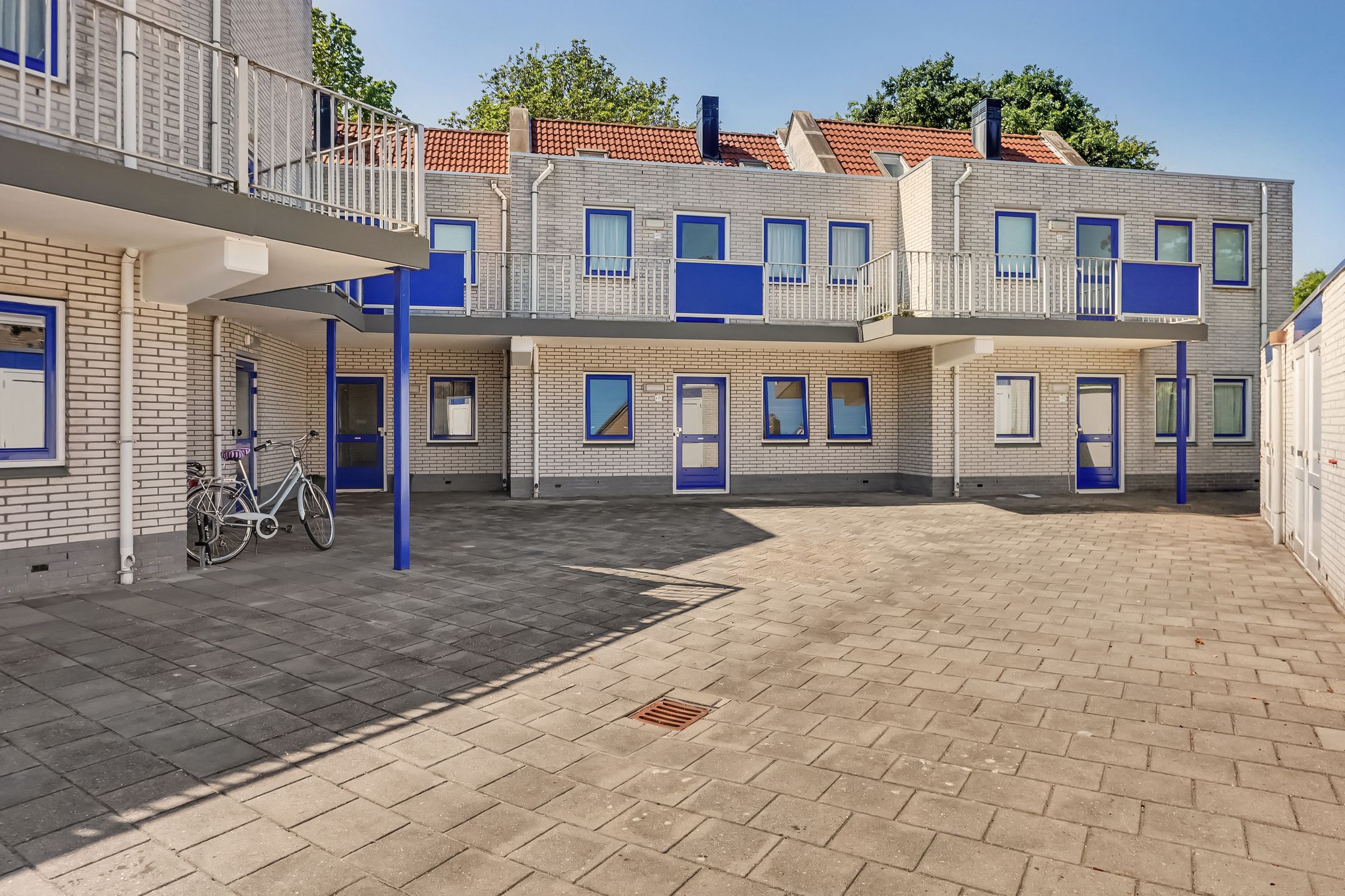 Photo 30 of Hoogvlietlaan 12-E