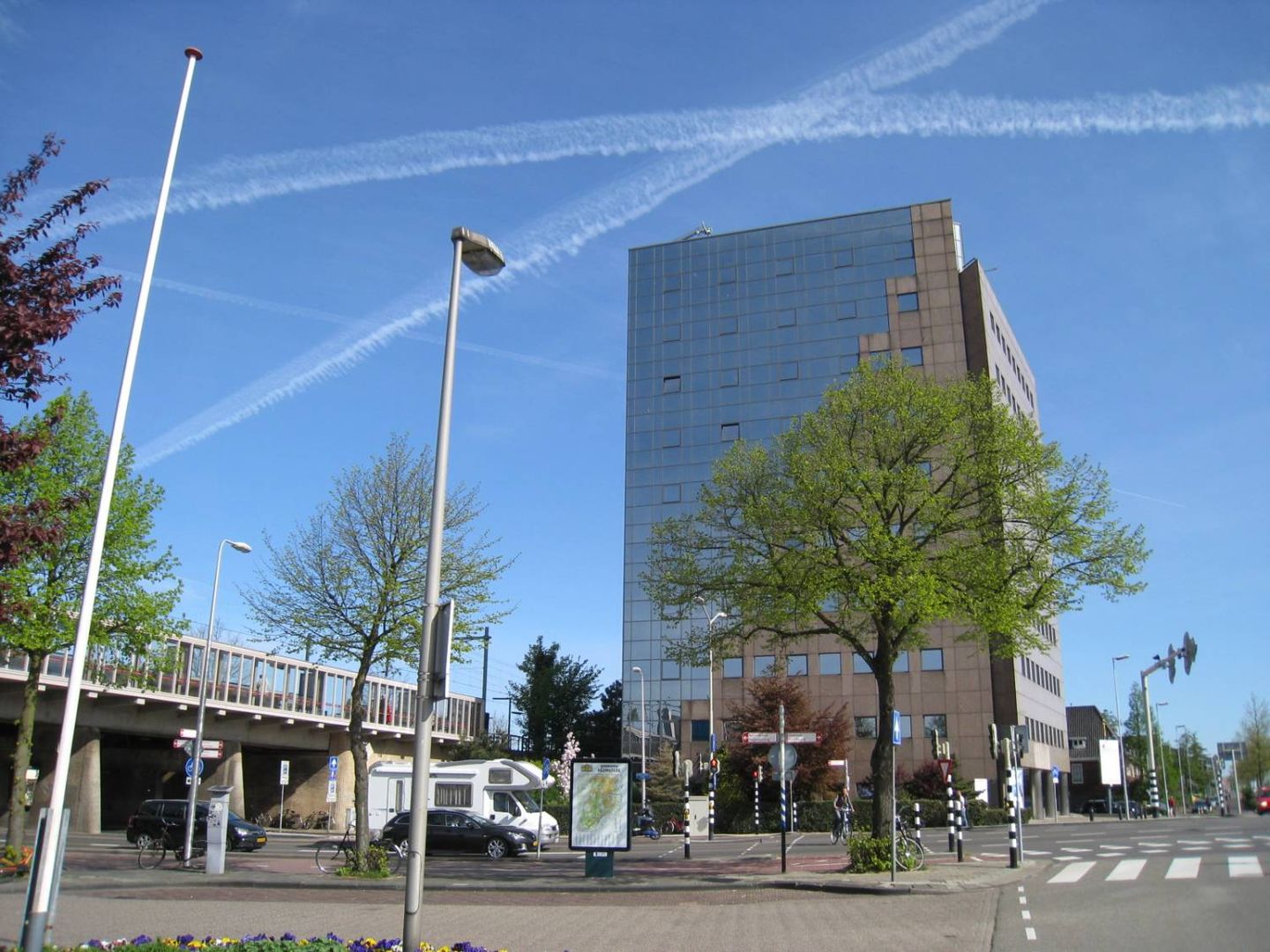 Bekijk foto 3 van Leidsevaartweg 99