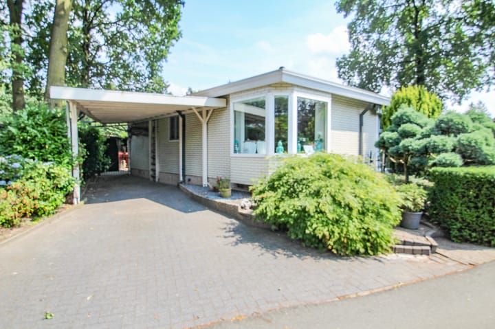 Vrijstaande woning te koop: Apeldoornsestraat 48-72, Voorthuizen