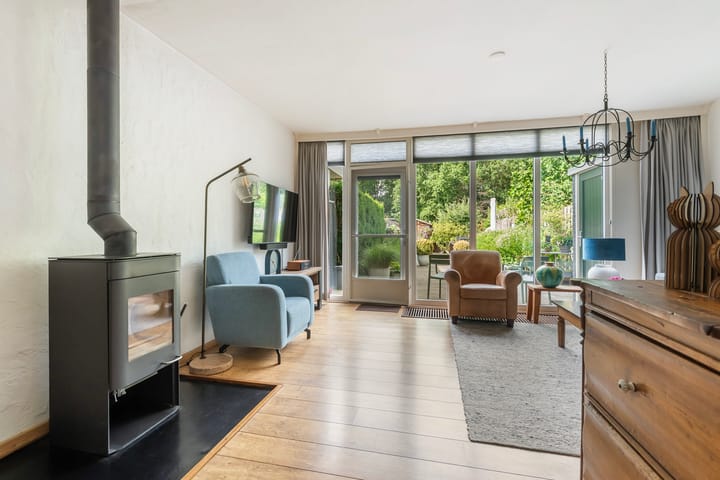 Tussenwoning te koop: Leliestraat 4, Eibergen