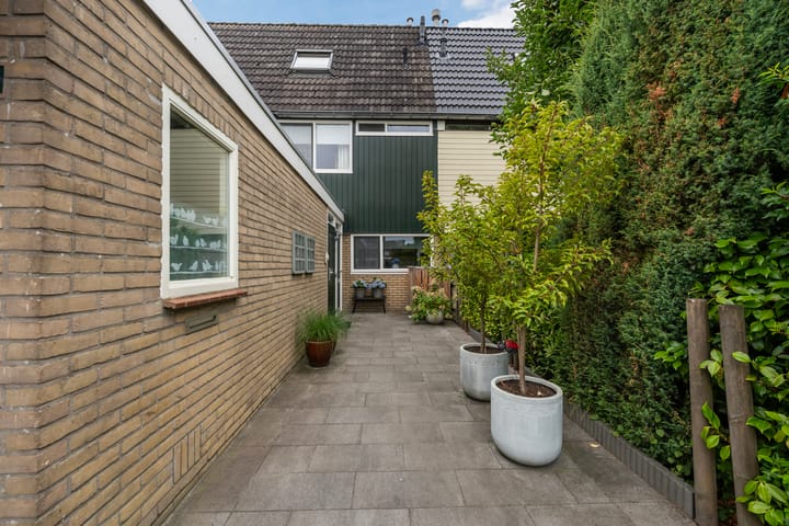 Tussenwoning te koop: Leliestraat 4, Eibergen