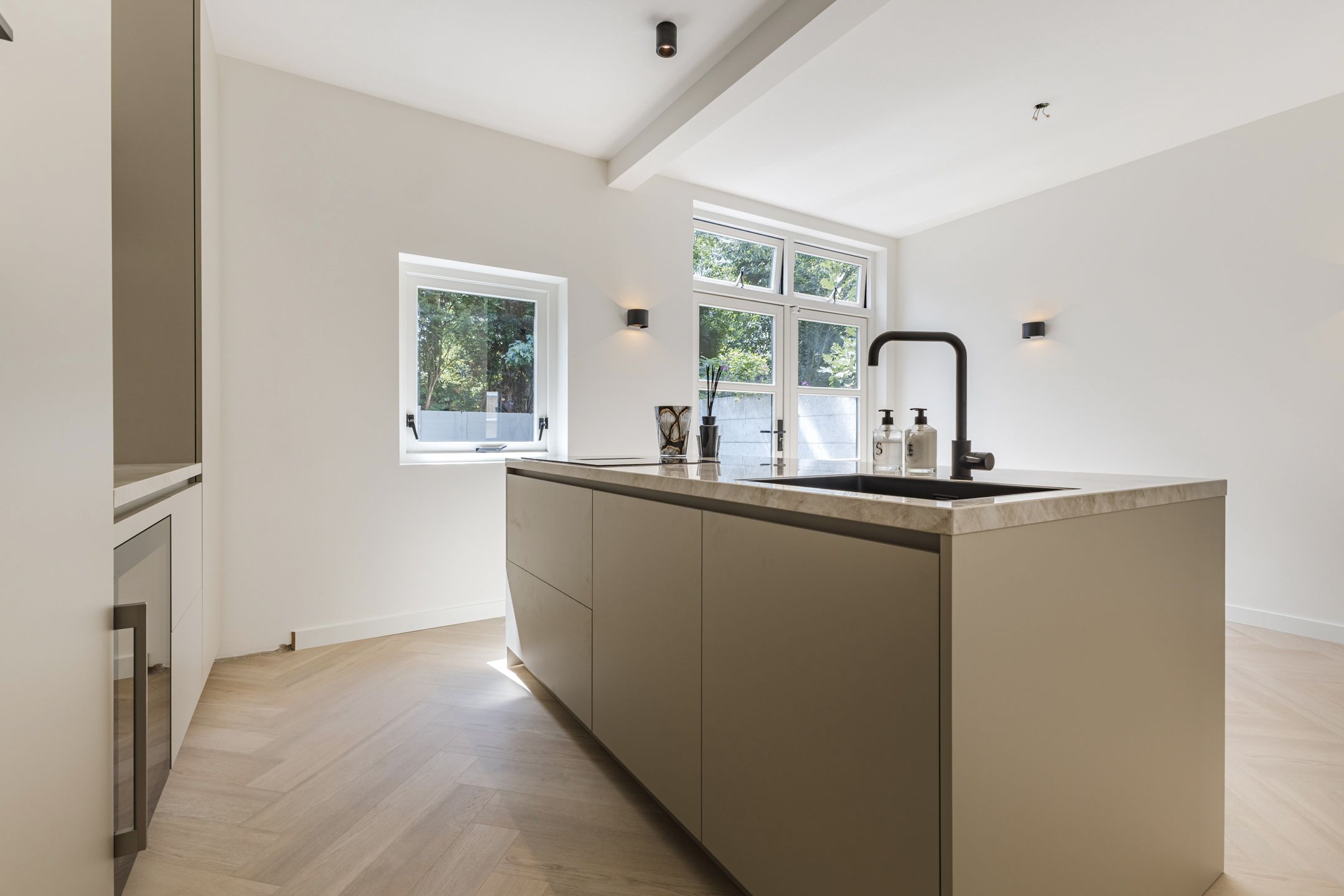 Photo 21 of Willem van Millenberchstraat 23