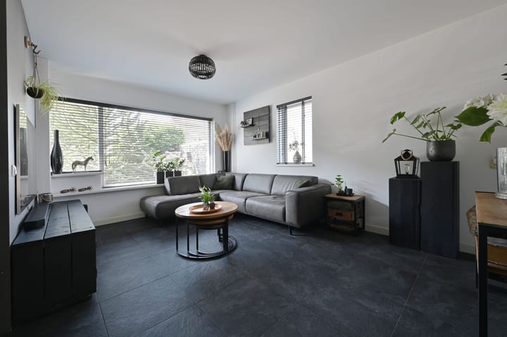 Hoekwoning te koop: Schapenmeent 157, Almere