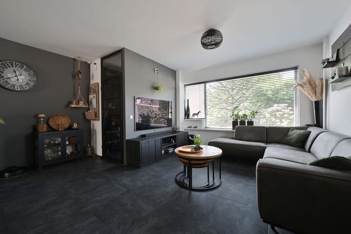 Hoekwoning te koop: Schapenmeent 157, Almere