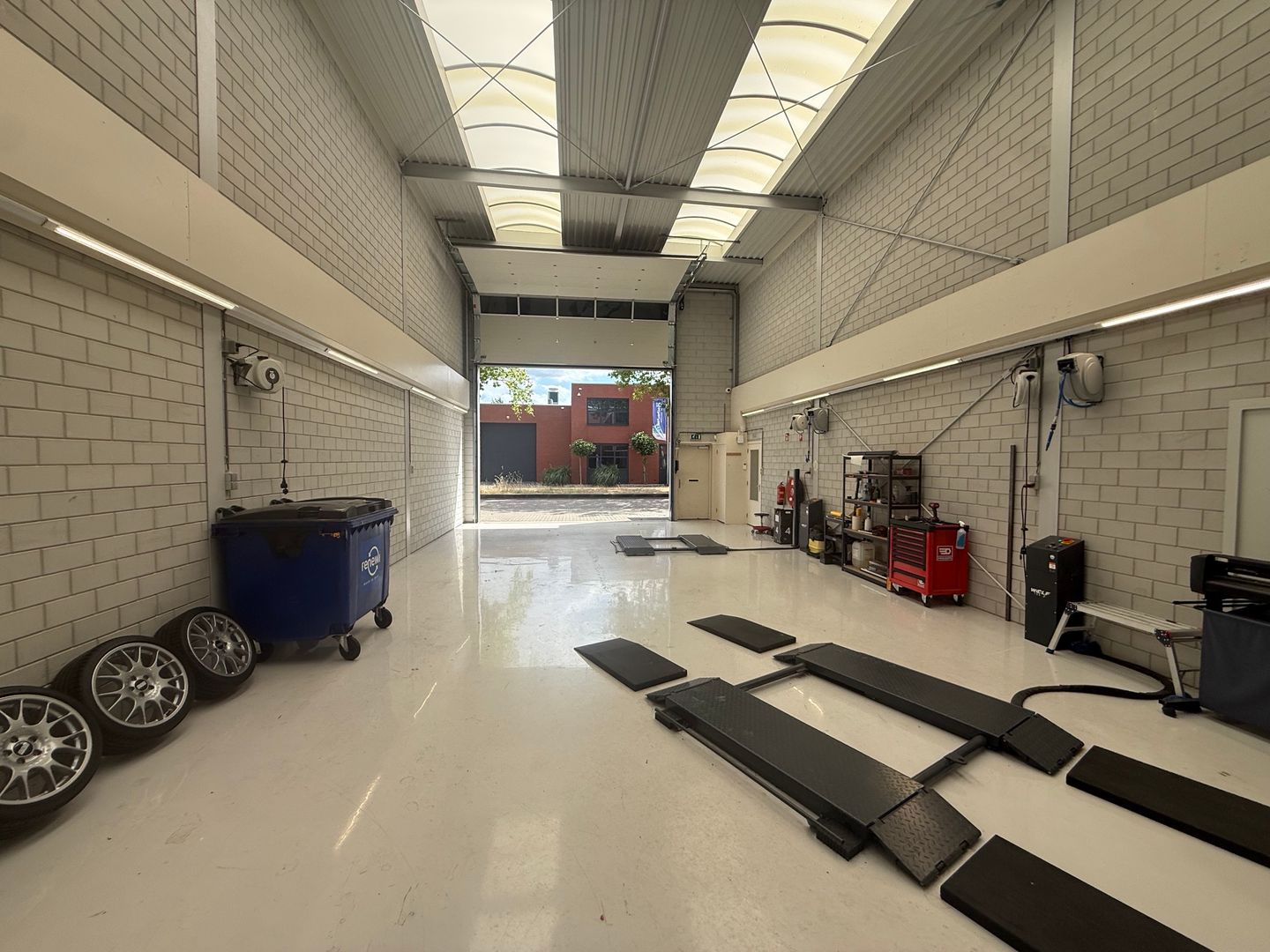 Bekijk foto 3 van Laan van Ambacht 15-a